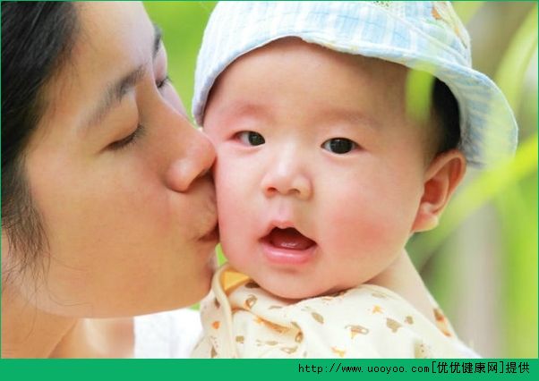 宝宝拉果冻样大便是什么原因？宝宝拉果冻样大便要紧吗？(2)