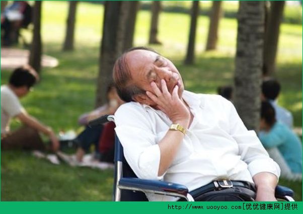 老人春天总想睡觉怎么办？老人春天总想睡觉要紧吗？(3)
