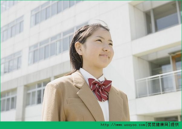 我17岁了却平胸正常吗？我十七岁平胸怎么办？(3)