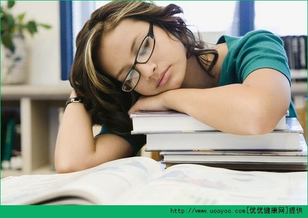 初中生睡眠时间应为多少？初中生睡眠不足怎么办？(4)