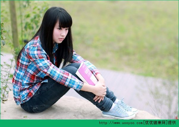 我16岁胸部很小怎么办？16岁女孩胸很小是为什么？[多图]