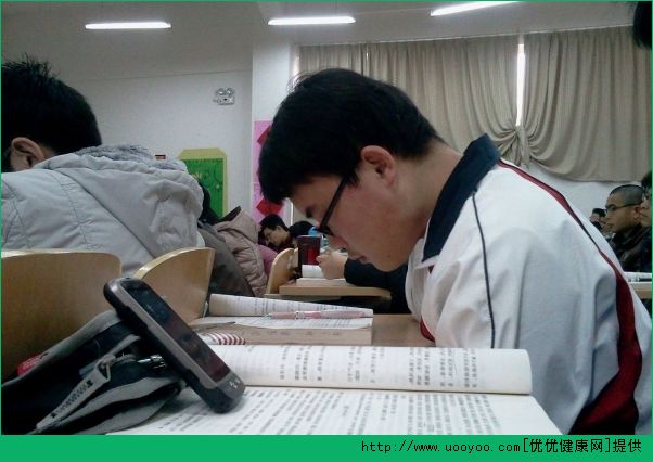 怎么防止上课睡觉？上课打瞌睡怎么办(6)