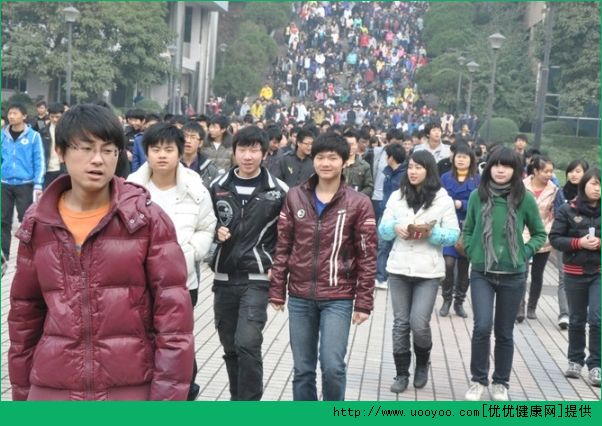 学校有人要打我怎么办？学校有人要打我要告诉老师吗？(2)