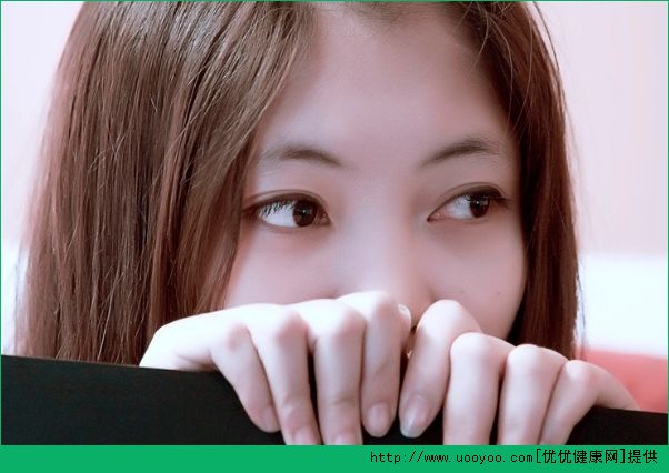 我15岁眼睛下面有皱纹怎么办？15岁眼部有皱纹怎么去除(1)