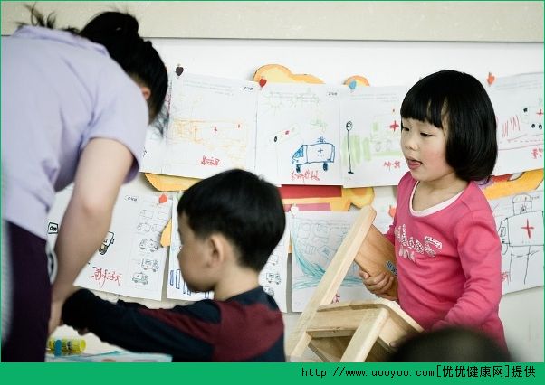 孩子上课做小动作怎么办？孩子上课有很多小动作怎么办？(3)