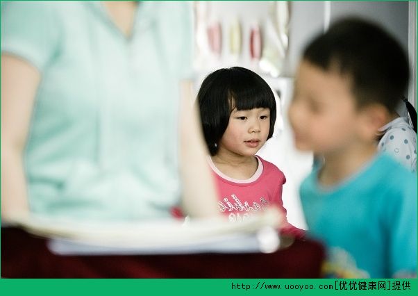 孩子上课做小动作怎么办？孩子上课有很多小动作怎么办？(4)