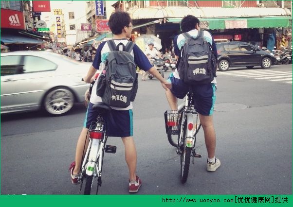 学校有人要打我怎么办？学校有人要打我要告诉老师吗？(3)