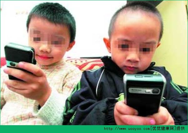 我想买手机可妈妈不让，小学生可以用手机吗？(2)