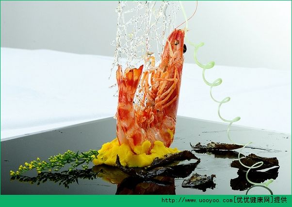 火龙果和虾可以一起吃吗？火龙果炒虾仁的做法介绍(5)