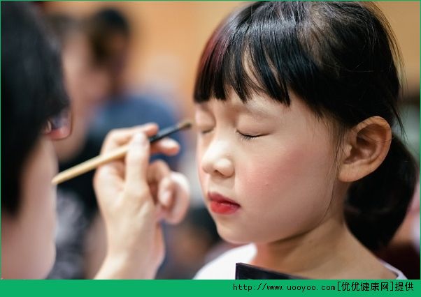 小学生怎么化妆？小学生可以化妆吗？(4)
