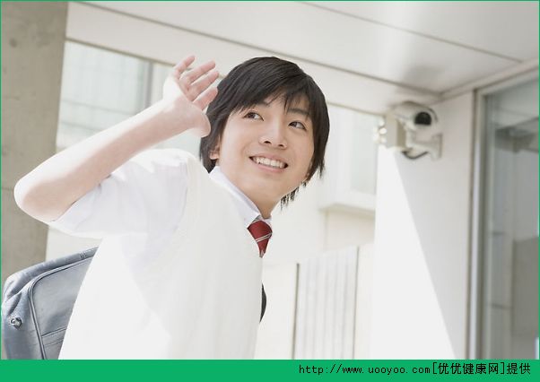 15岁男生皮肤变白的方法？15岁男生美白的方法(1)