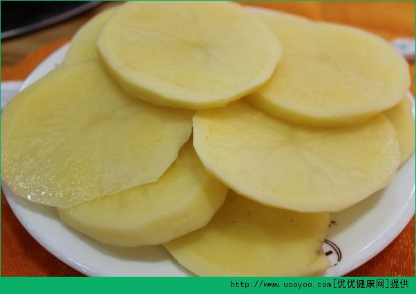 黄瓜片能去眼袋吗？黄瓜片去眼袋好吗？(4)