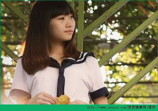 我17岁为什么会得乳腺增生？17岁女孩得了乳腺增生怎么