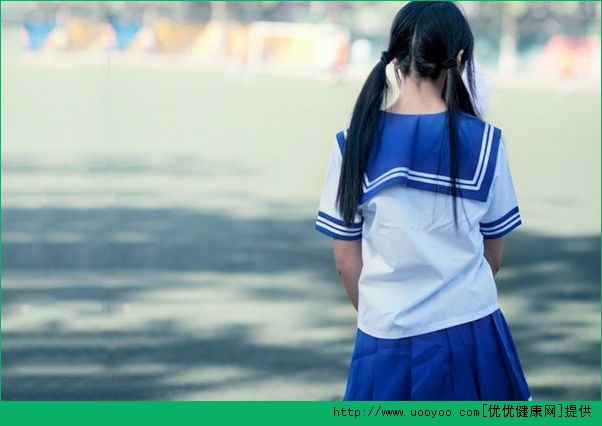 我17岁脸上长痘痘是为什么？17岁脸上长痘痘怎么办？[多