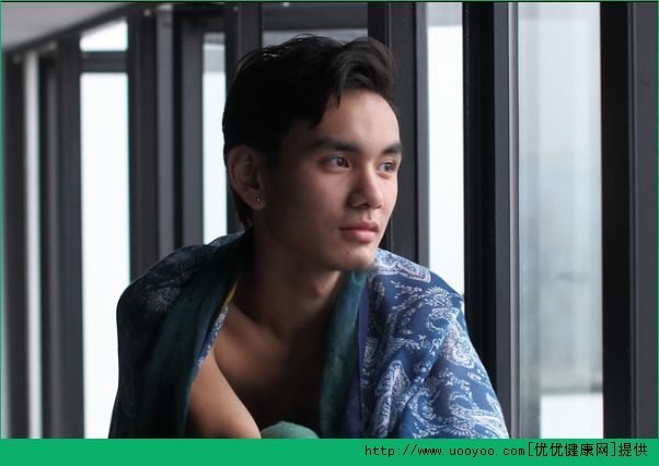 15岁男生熬夜的坏处有哪些？15岁男生熬夜的危害(4)