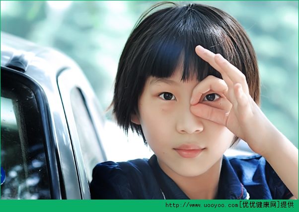 9岁女生的标准身高体重是多少？9岁女生正常身高体重是多少？(1)