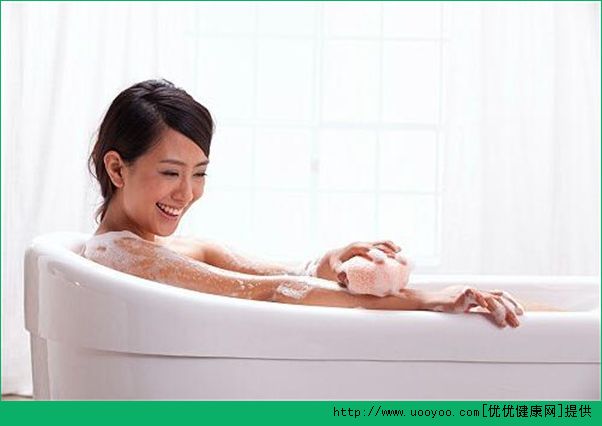用什么泡澡最好？用什么泡澡可以美白？用什么泡澡对皮肤好？(1)