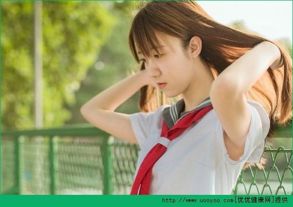 我12岁白带发黄有异味正常吗？12岁女生白带异常怎么办？(2)