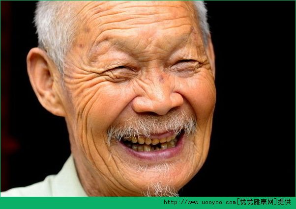 老年口腔疾病有哪些？老年常见口腔疾病及预防(2)