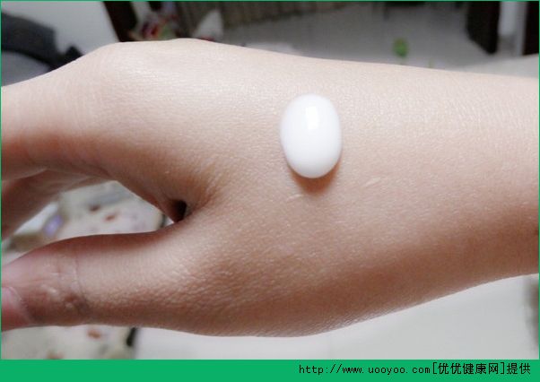 护肤的正确步骤是什么顺序？护肤的正确步骤眼霜用在第几步？(4)