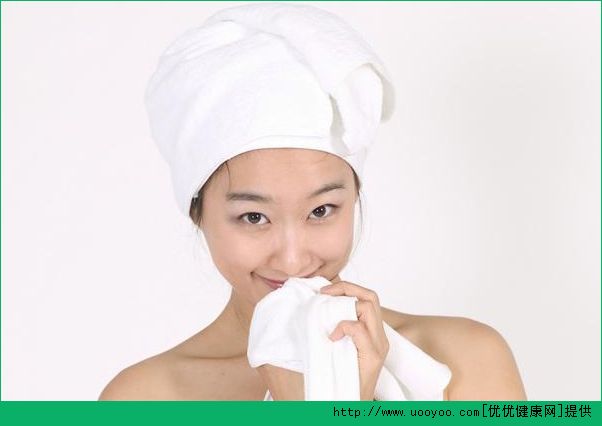 产后多久洗头比较好？坐月子多久可以洗头？(2)