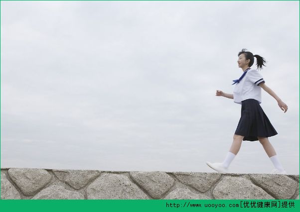 晚饭后快步走的好处？晚饭后多久才能快步走？[多图]