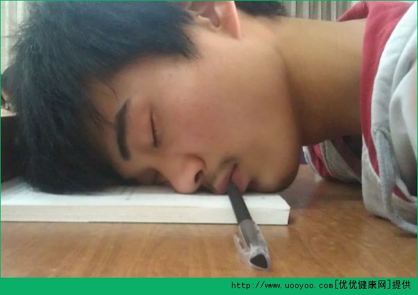 上课太困了怎么办？上课怎么才能不困？(4)