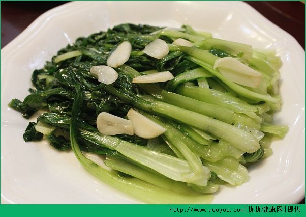 16岁为什么脸上长痘痘？脸上长痘痘怎么调理？(3)