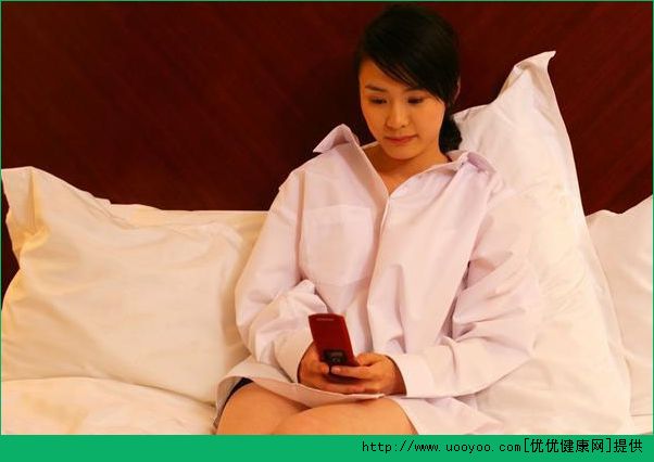 坐月子的时候能够玩手机吗？月子期间能玩手机吗？[多图]