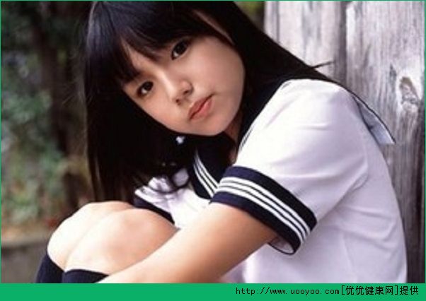 13岁女孩可以涂指甲油吗？13岁女孩涂指甲油有什么危害？(4)