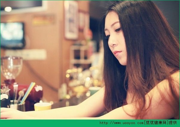 我17岁想去夜总会工作可以吗？17岁少女可以去做小姐吗？(3)