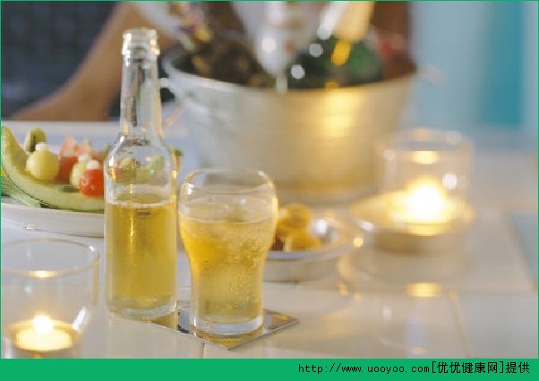 啤酒洗脸可以收缩毛孔吗？用啤酒洗脸有哪些好处？(1)