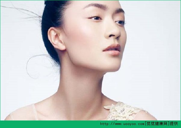颈纹很严重怎么办？颈纹严重怎么消除？(4)