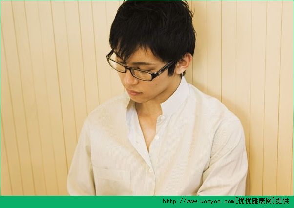我17岁了长胡子怎么办？17岁长胡子正不正常？(2)
