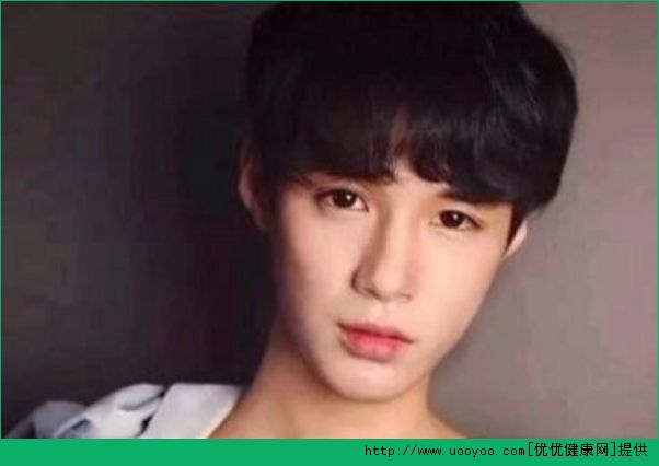 青春期男生长胡子正常吗？青春期男生长胡子怎么处理？(4)