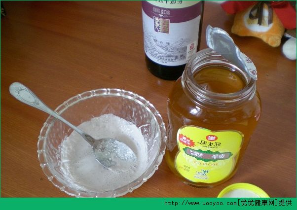 红酒面膜怎么做？自制抗皱红酒面膜(3)