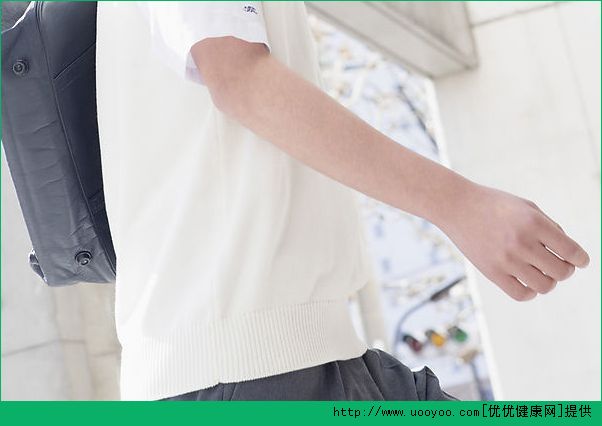 被同学扒裤子怎么办？怎么应对被同学扒裤子？(4)