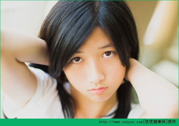 青春期女孩掉头发厉害怎么办？青春期女孩掉头发如何改善？(4)