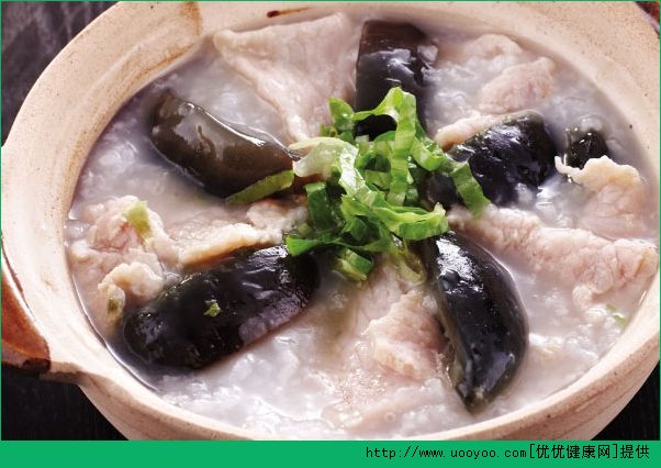 皮蛋瘦肉粥的做法是怎样的？皮蛋瘦肉粥的功效是什么？(1)