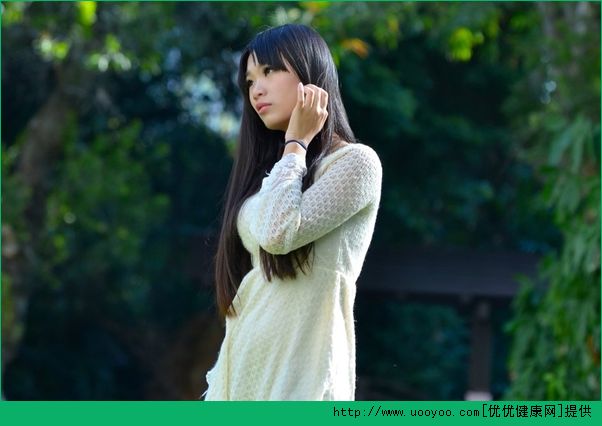 青春期少女脸上长痘痘是怎么回事？青春期少女脸上长痘痘怎么办？(1)