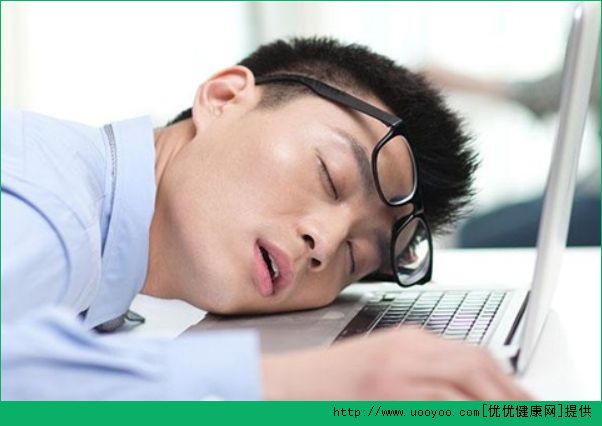 皮肤有点出油正常吗？皮肤出油什么原因？(3)