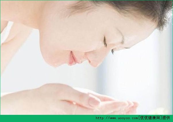 香蕉皮擦脸可以保湿吗？用香蕉皮怎么补水保湿？(5)