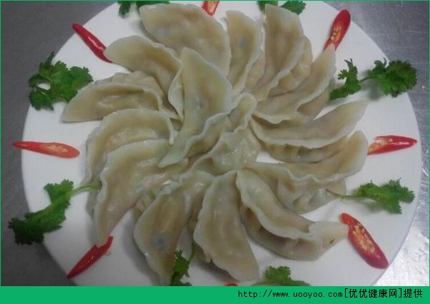 饺子放冰箱怎么样不会粘在一起？饺子放冰箱粘到一起了怎么办？(1)