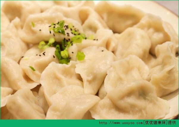 煮饺子用冷水还是热水？饺子应该怎么煮？(1)