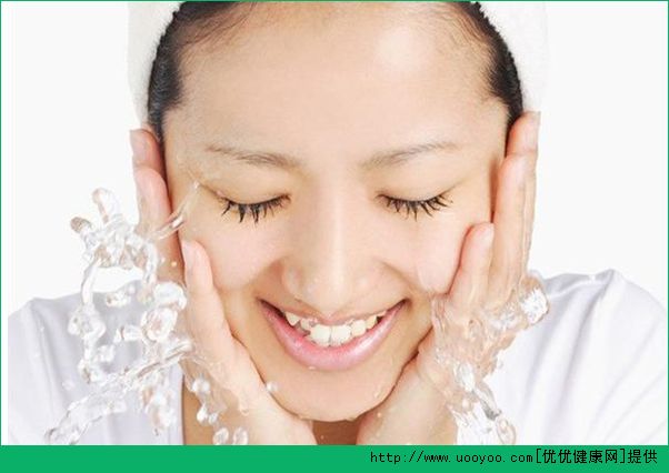 淘米水洗脸能补水吗？淘米水洗脸保湿效果好吗？(4)