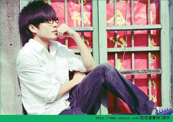 青春期男生容易勃起正常吗？青春期男孩经常勃起怎么办？(4)
