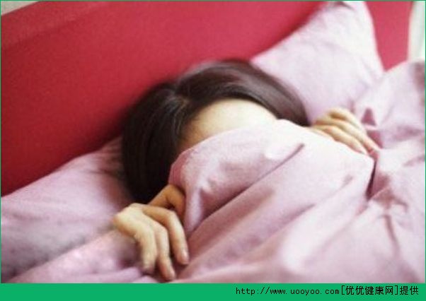 脸上出油是什么原因？脸部出油是什么原因？(4)