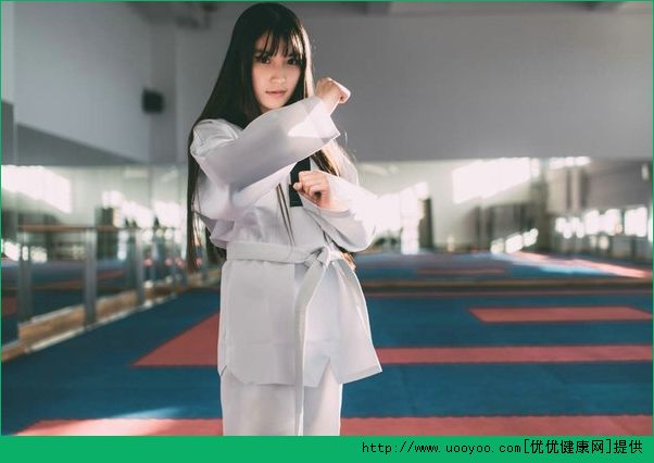 女生学跆拳道好吗？女生学跆拳道能防身吗？(1)