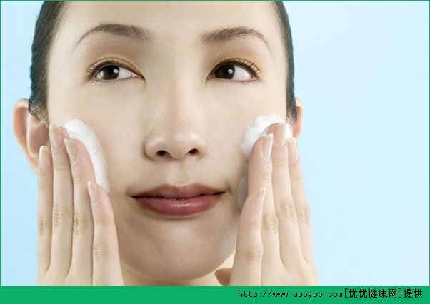 电脑对皮肤有什么危害？对着电脑皮肤如何保养？(4)