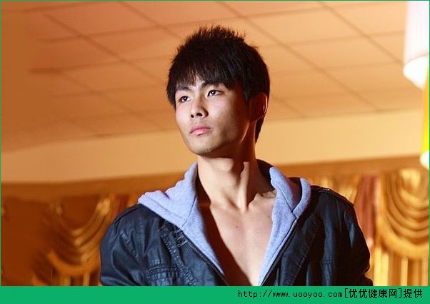 青春期男孩平均身高是多少？青春期男孩的正常身高为多少？(2)